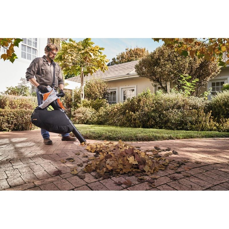 Акумулаторен уред за засмукване на STIHL SHA 56 SET, 36 V, 560 м&sup3;/ч, 4.2 кг 